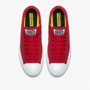 Converse Chuck Taylor Low Top Red/White without laces.